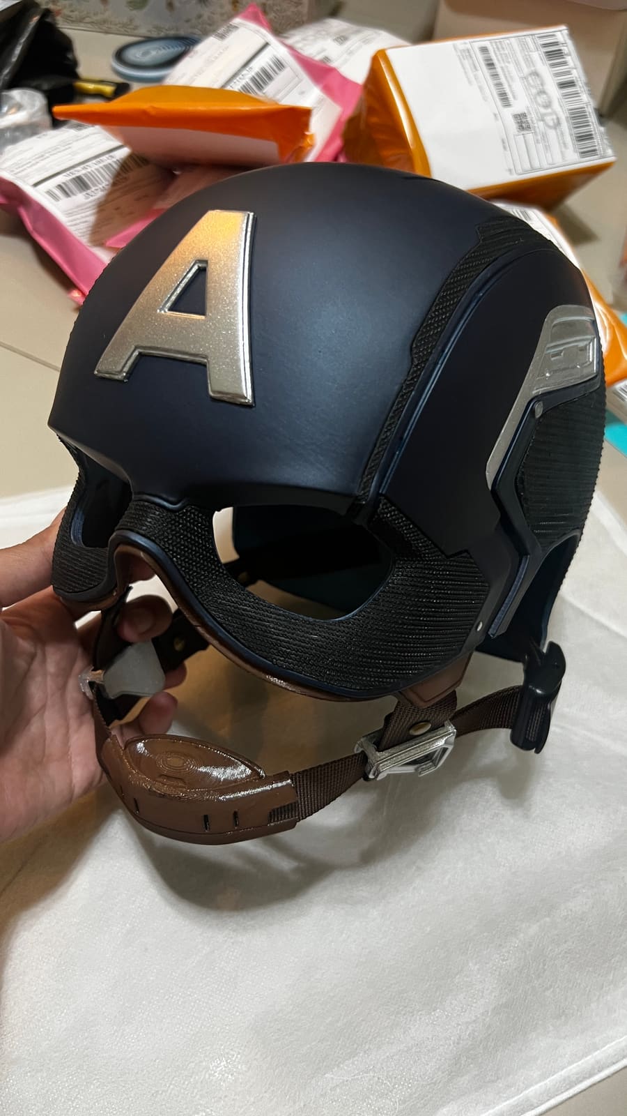#355 Captain America Civil War helmet