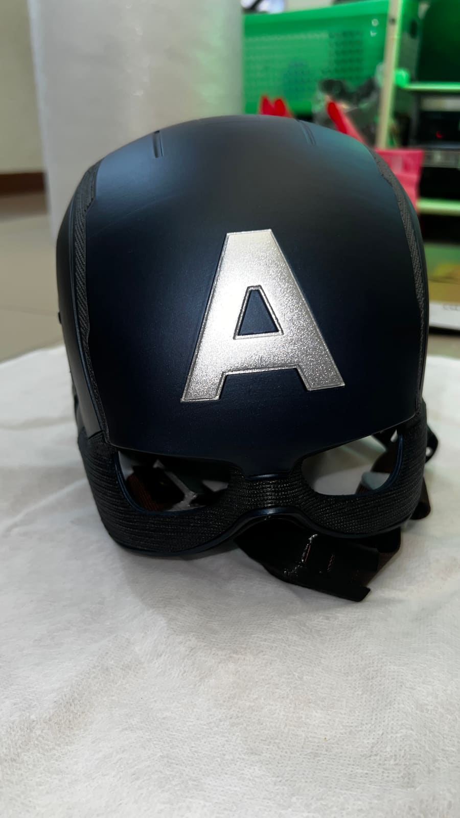 #355 Captain America Civil War helmet