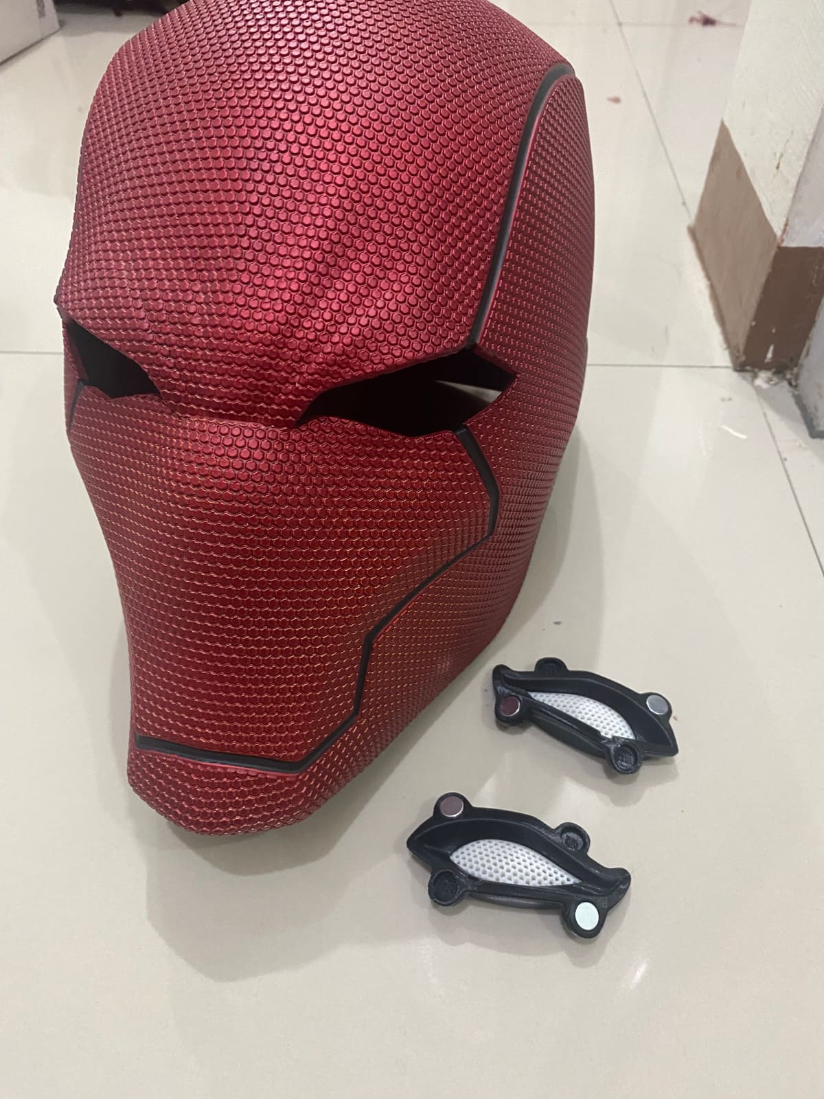 #3329 Redhood Rebirth V2 helmet